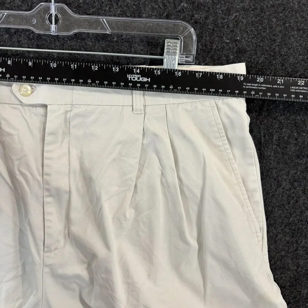 Columbia Shorts Men's 38 White Pleated 8